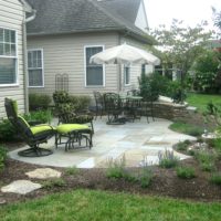442 Flagstone Patio and Stone Sitting Wall