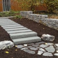 472 Stepping Stone Walkway in PA Thermal Flagstones