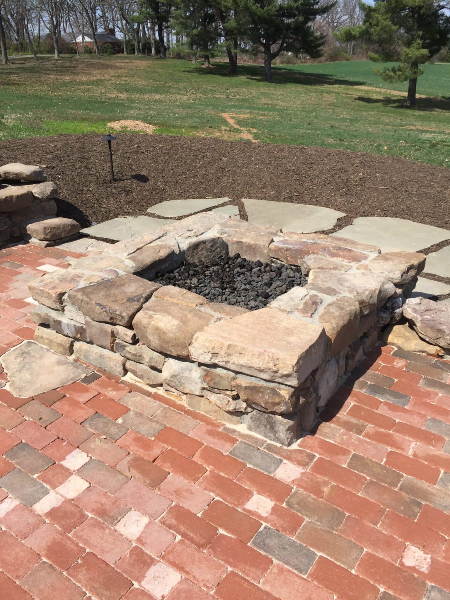 594 Square Gas Firepit with West Virginia Fieldstone and Black Lava Rock