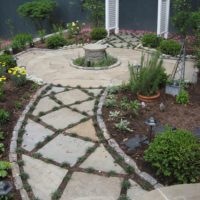 Flagstone Walkway with Planted Joints