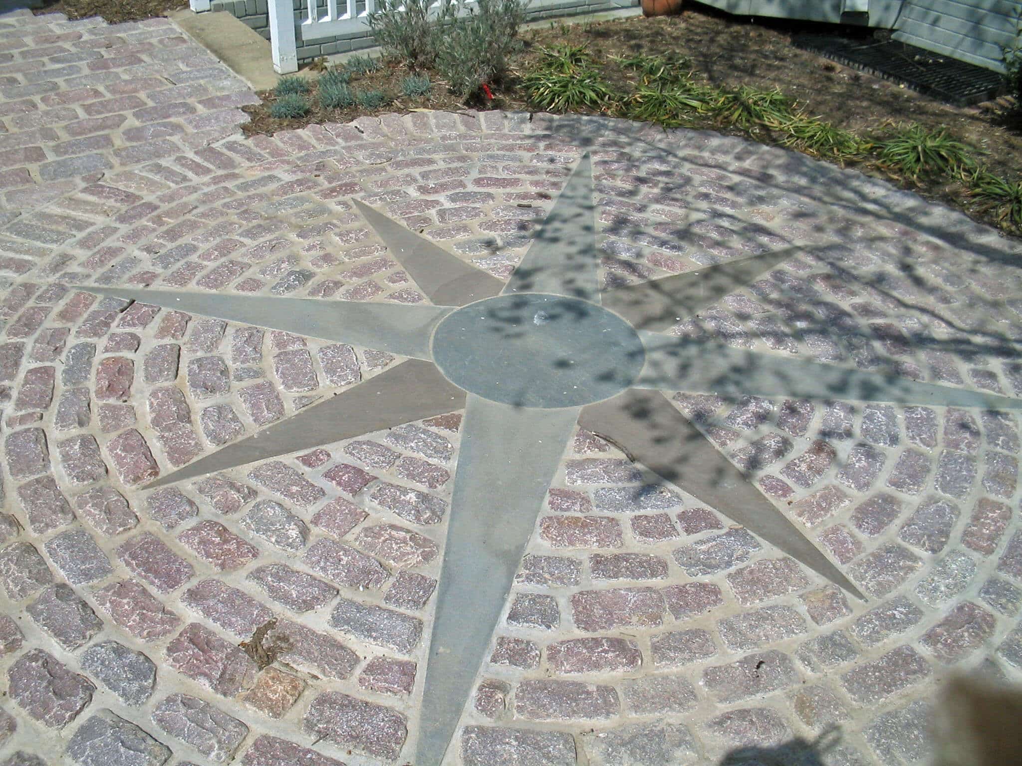 109 Paver Patio with Star Inlay