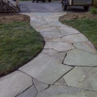 482 Curved Irregular Flagstone Walkway