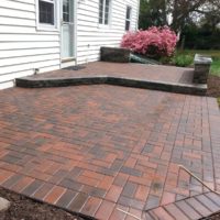 537 Brick Patio with Belgard Celtic Walls