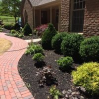 550 Front Brick Walkway in Running Bond with Border