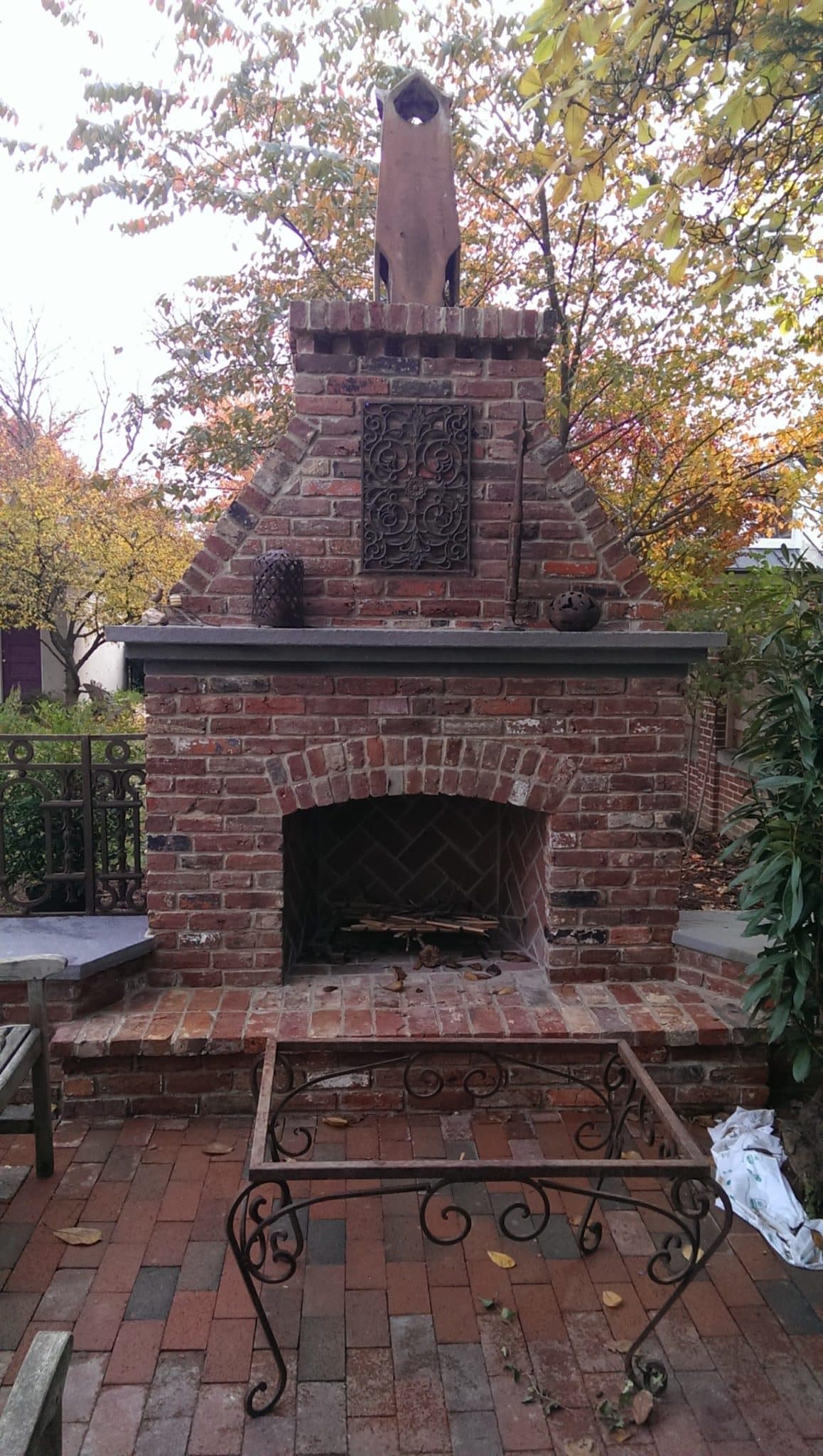 742 Brick Fireplace with Stone Mantle