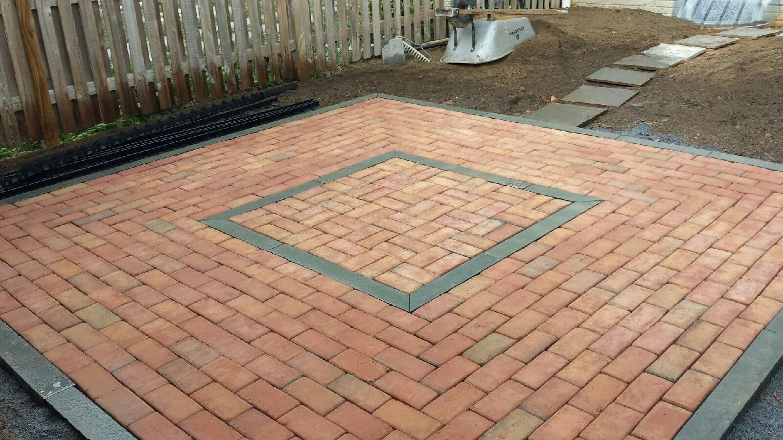 Brick Patio with Flagstone Details